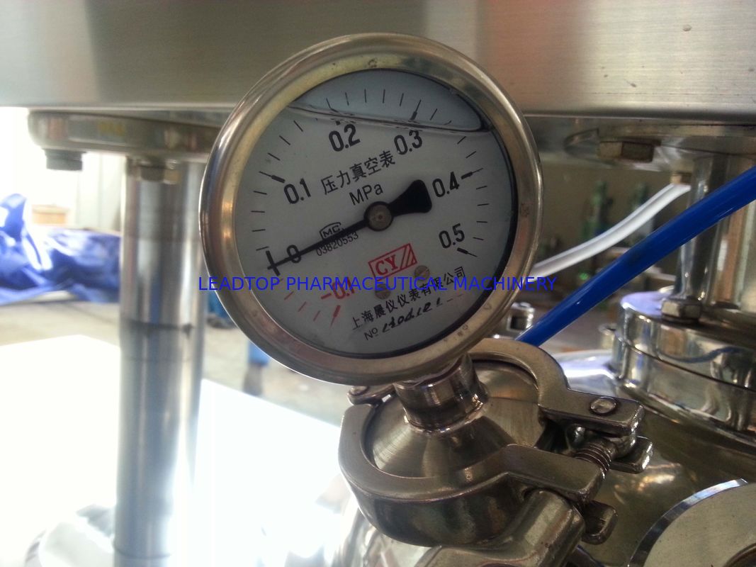 SUS304 Hydraulic Lifting Vacuum Emulsifying Machine For Mixing Oil / Water