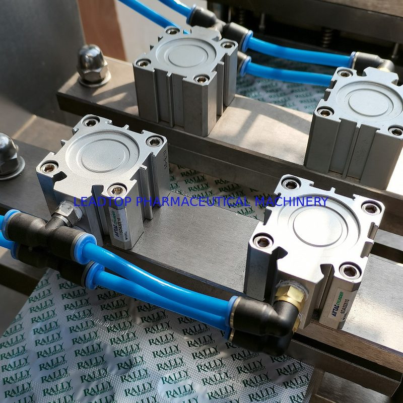 2.2kw Flat Plate Blister Packing Machine For Tablets Capsule