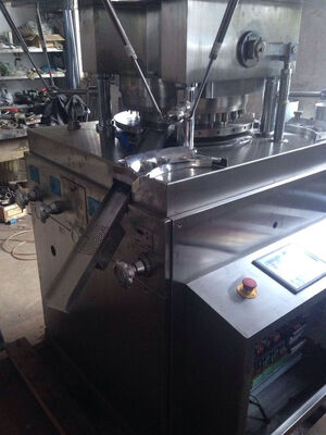 Good price Pharmacy Industry Rotary Tablet Pressing Machine With Two Layers Tablet Production online