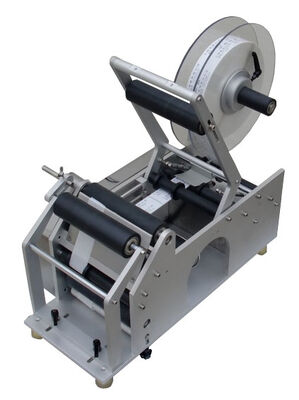 Good price Easy Operation Semi Automatic Labeling Machine Precision For Round Bottle online